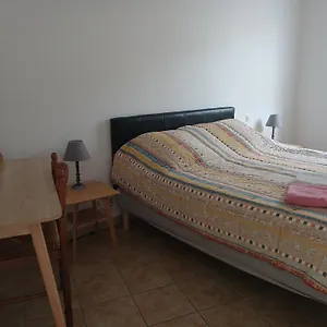 Aux 4 Saisons Couette-café Tabre